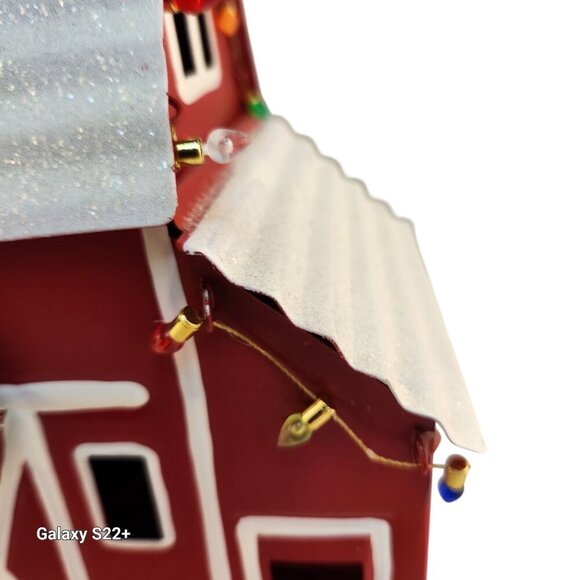 Scentsy Authentic Red Barn Wax Warmer With Light-Up Windows & Glittered Roof Des - Picture 8 of 12